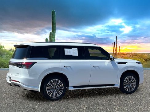 Used 2026 INFINITI QX80 Luxe w/ Cargo Package RWD image 5