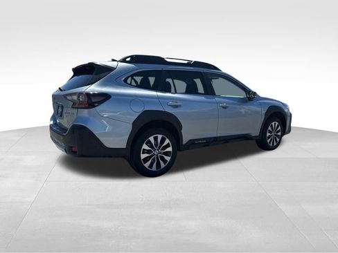 Certified 2025 Subaru Outback Limited w/ Popular Package #2 AWD/4WD image 9