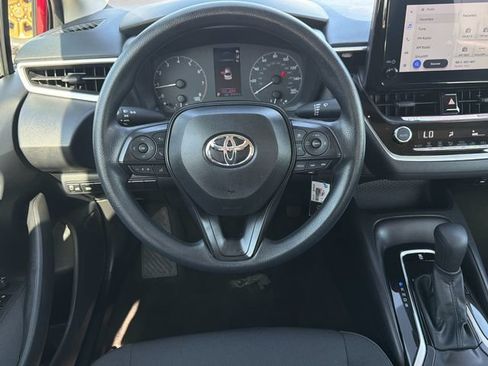 Used 2025 Toyota Corolla LE FWD image 15