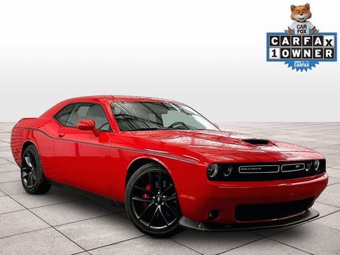 Used 2021 Dodge Challenger GT w/ Plus Package RWD image 2