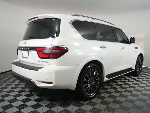 Used 2021 Nissan Armada Platinum w/ Captain's Chairs Package RWD image 3