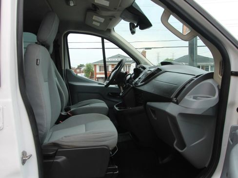 Used 2015 Ford Transit 350 XLT RWD image 10