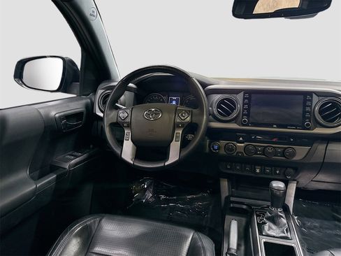 Used 2021 Toyota Tacoma TRD Sport image 24