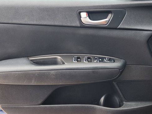 Used 2018 Kia Optima S FWD image 26