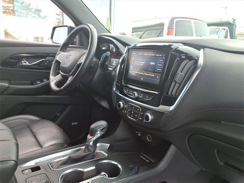 Used 2023 Chevrolet Traverse RS w/ LPO, Floor Liner Package image 25