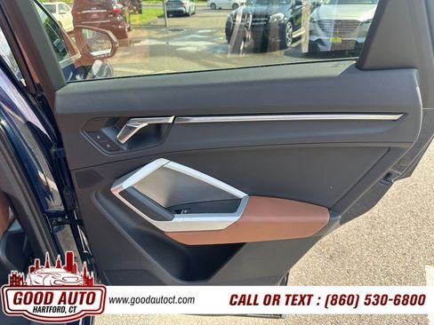 Used 2020 Audi Q3 2.0T Premium Plus AWD/4WD image 10