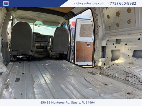 Used 2010 Ford E-150 and Econoline 150 Van 3D image 24