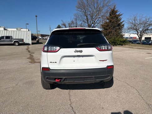 Used 2019 Jeep Cherokee Trailhawk w/ Cold Weather Group AWD/4WD image 9