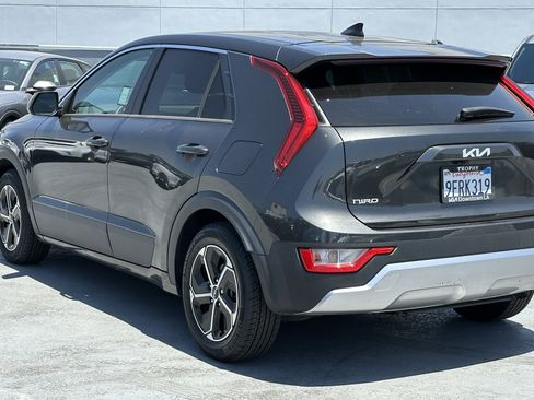 Certified 2023 Kia Niro LX FWD image 5