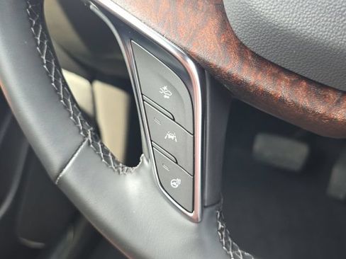Used 2025 Cadillac XT5 Premium Luxury w/ Technology Package FWD image 39