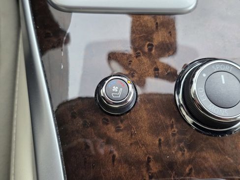 Used 2020 INFINITI QX60 Luxe w/ Sensory Package image 39