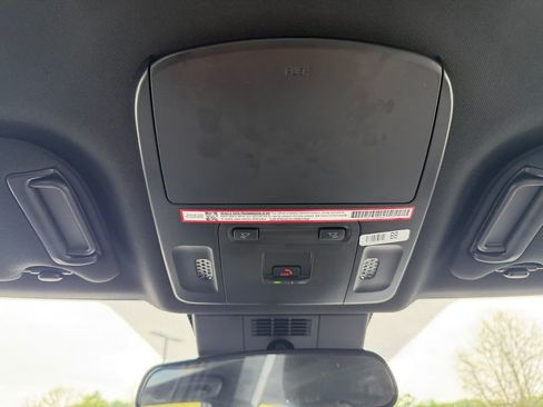 Used 2025 Toyota Camry SE FWD image 36