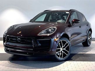 Used 2026 Porsche Macan AWD/4WD video 1