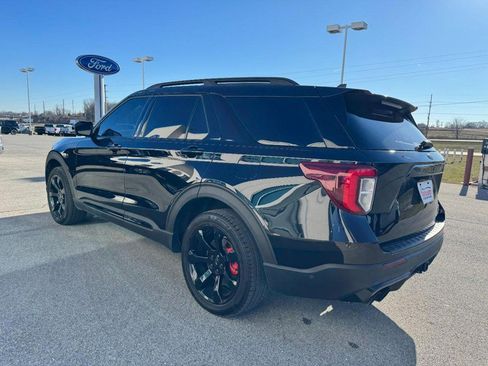 Used 2022 Ford Explorer ST w/ Equipment Group 401A image 6