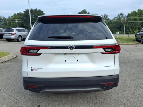 Used 2025 Toyota Grand Highlander AWD Hybrid image 15