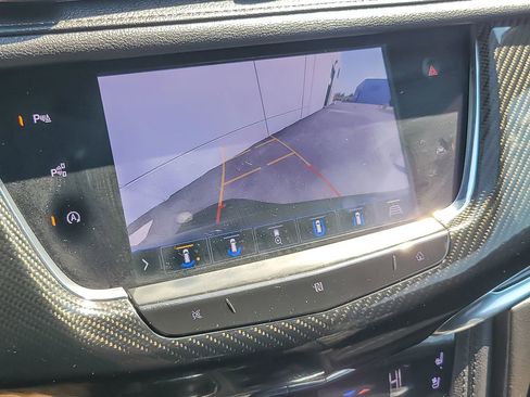 Used 2020 Cadillac XT6 Sport image 14