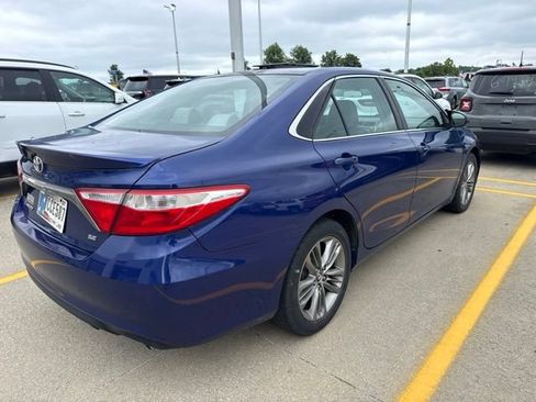 Used 2015 Toyota Camry SE FWD image 8