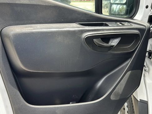 Used 2021 Freightliner Sprinter 2500 RWD image 16