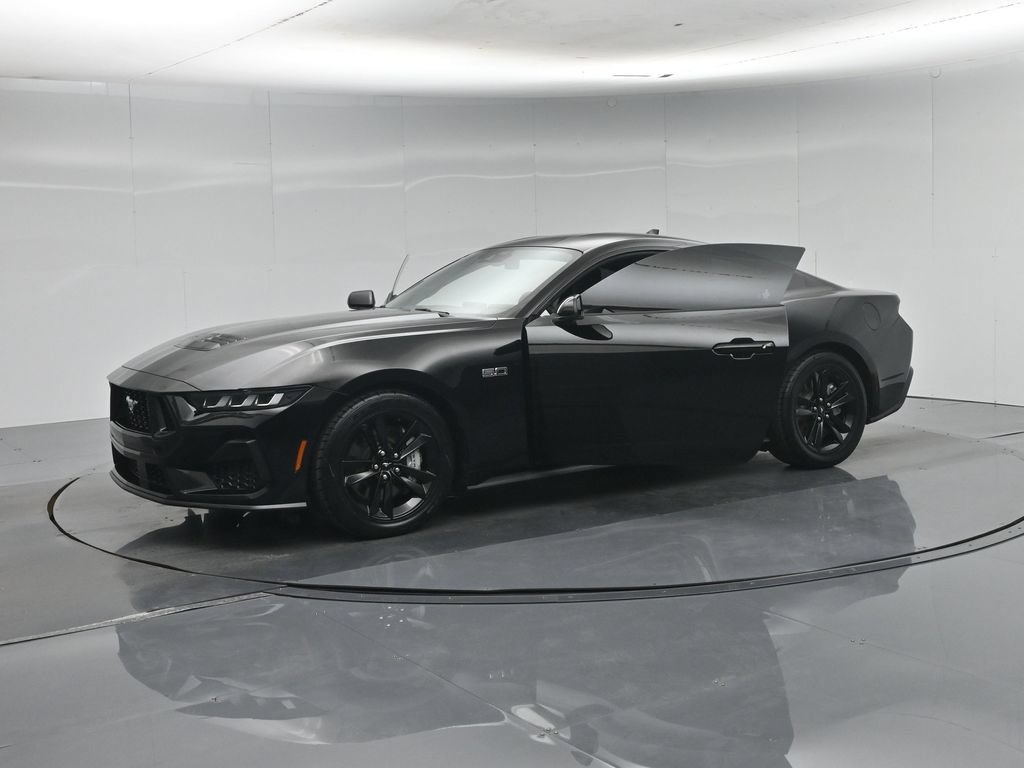 Used 2024 Ford Mustang GT RWD image 5