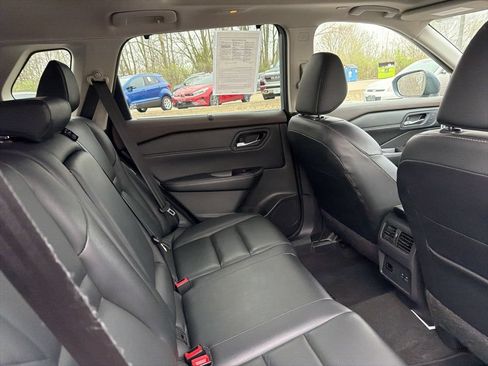 Used 2023 Nissan Rogue SL w/ SL Premium Package AWD/4WD image 13