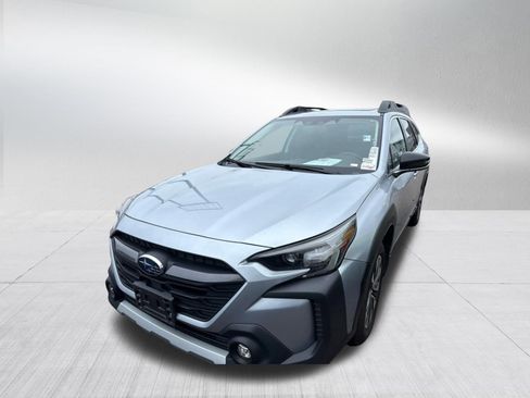 Used 2023 Subaru Outback Limited AWD/4WD image 3
