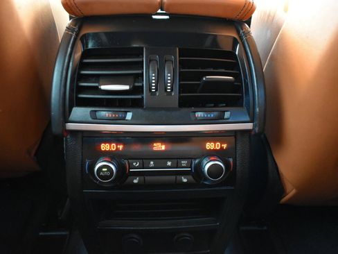 Used 2017 BMW X5 M AWD/4WD image 40