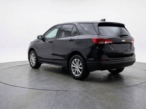 Used 2025 Chevrolet Equinox LT image 6