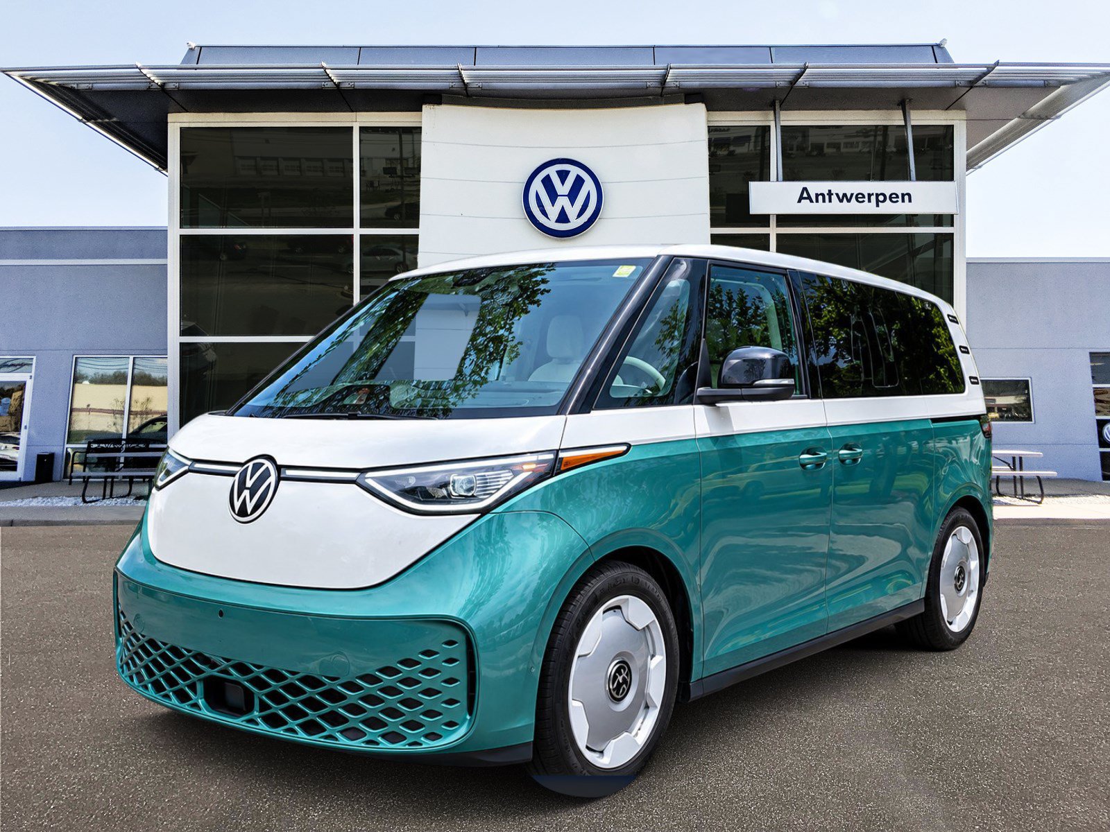 Used 2025 Volkswagen ID. Buzz 1st Edition RWD image 2