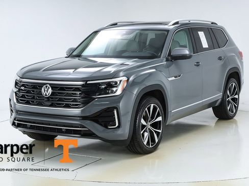 Used 2025 Volkswagen Atlas SEL Premium R-Line image 41