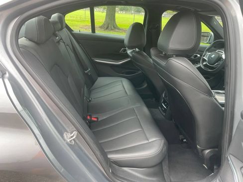 Used 2025 BMW 330i Sedan RWD image 15