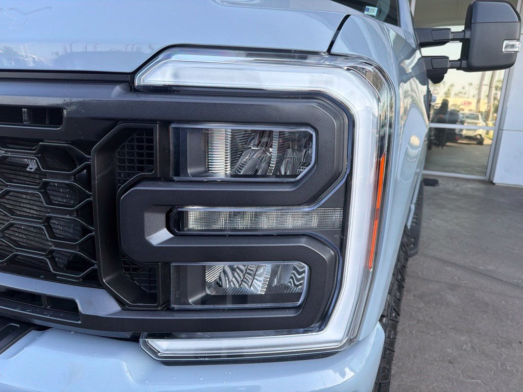 Used 2024 Ford F250 Lariat w/ Lariat Ultimate Package AWD/4WD image 2