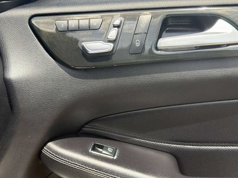 Used 2017 Mercedes-Benz GLS 450 4MATIC image 20