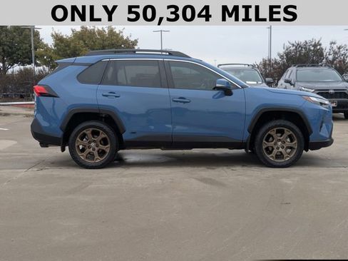 Used 2023 Toyota RAV4 AWD Hybrid image 4