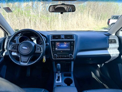 Used 2018 Subaru Outback 2.5i Premium AWD/4WD image 21