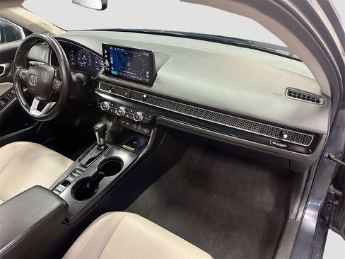 Used 2024 Honda Civic Touring image 30