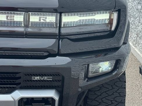 Used 2024 GMC Hummer EV 3X AWD/4WD image 10