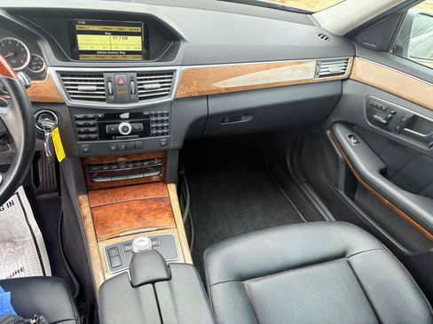 Used 2011 Mercedes-Benz E 350 Sedan image 43