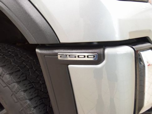 Used 2024 GMC Sierra 2500 Denali w/ Denali Reserve Package image 12