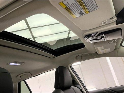 Used 2024 Subaru Outback Onyx Edition image 13