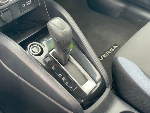 Certified 2025 Nissan Versa SV image 21