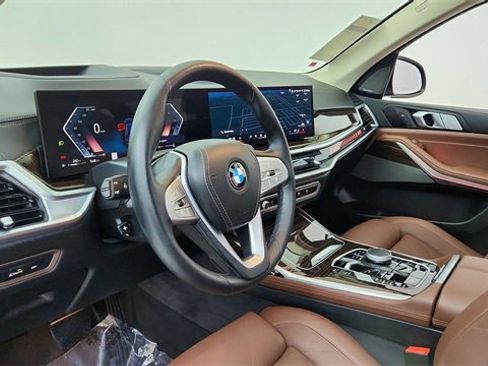 Used 2026 BMW X7 xDrive40i image 19
