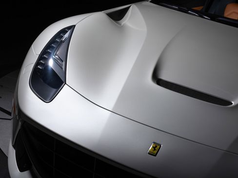Used 2014 Ferrari F12 Berlinetta RWD image 15