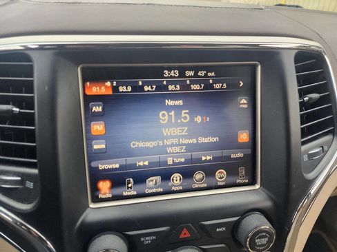 Used 2015 Jeep Grand Cherokee Overland AWD/4WD image 17