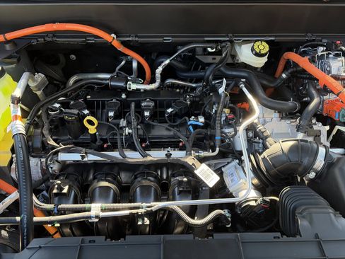 New 2026 Ford Maverick XLT w/ Equipment Group 301A image 22