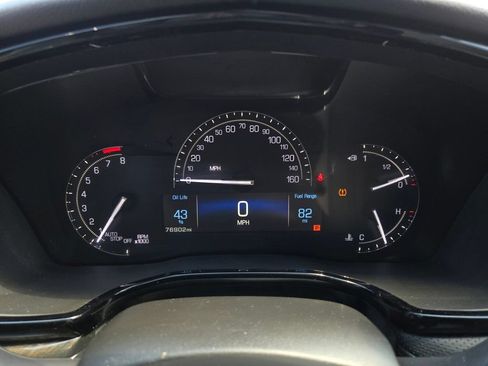 Used 2018 Cadillac XT5 FWD image 17