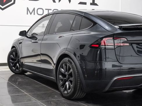 Used 2024 Tesla Model X image 15
