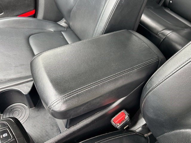 Used 2023 Kia Sportage EX FWD image 39
