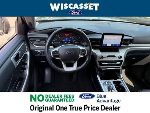 Certified 2022 Ford Explorer XLT w/ Equipment Group 202A image 8
