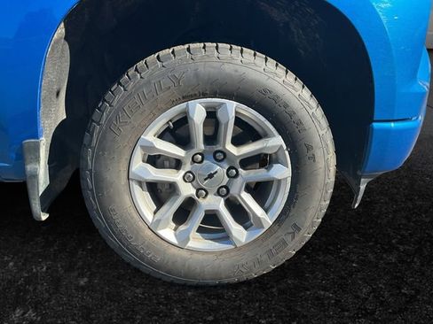 Used 2024 Chevrolet Silverado 1500 RST w/ Z71 Off-Road Package image 13