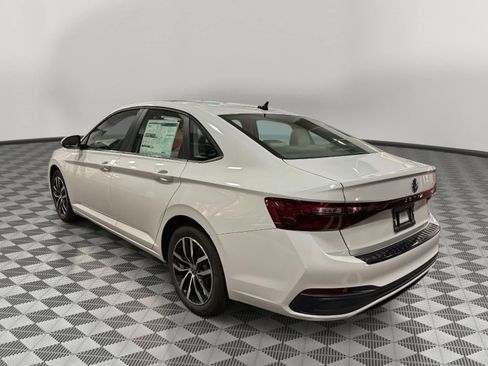 New 2026 Volkswagen Jetta SE image 5